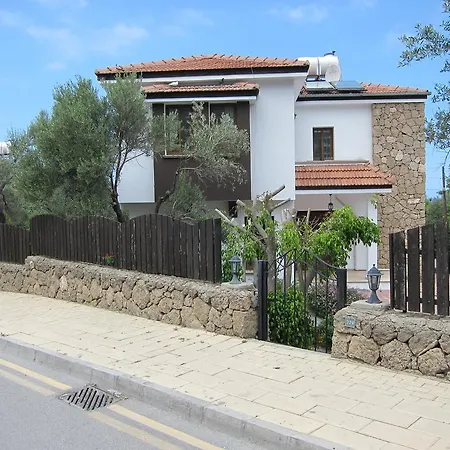 Villa Mulberry Lapithos (Northern Cyprus)